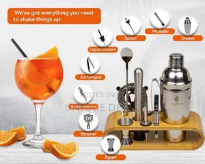 Stainless Steel Cocktail Shaker Set With Bamboo Stand
