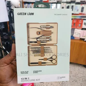 Green Lion 13 in 1 Manicure Kit