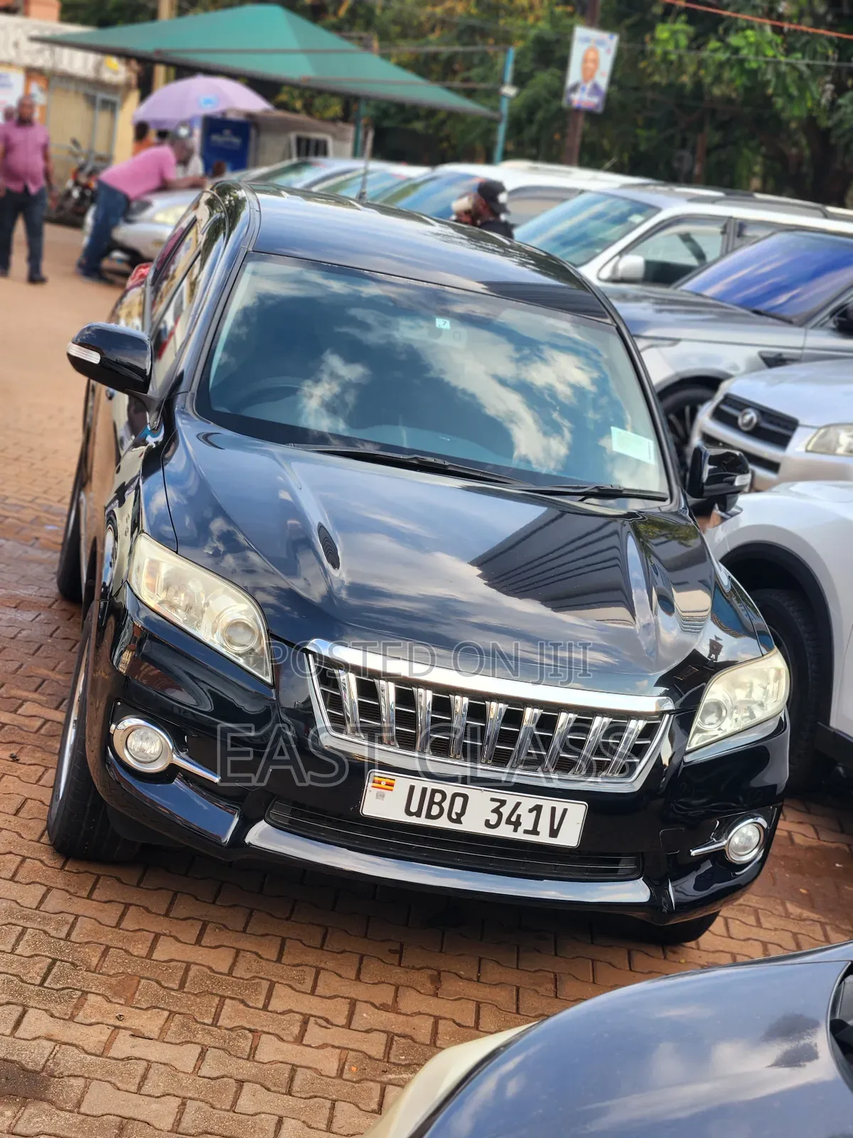Toyota Vanguard 2012 Black