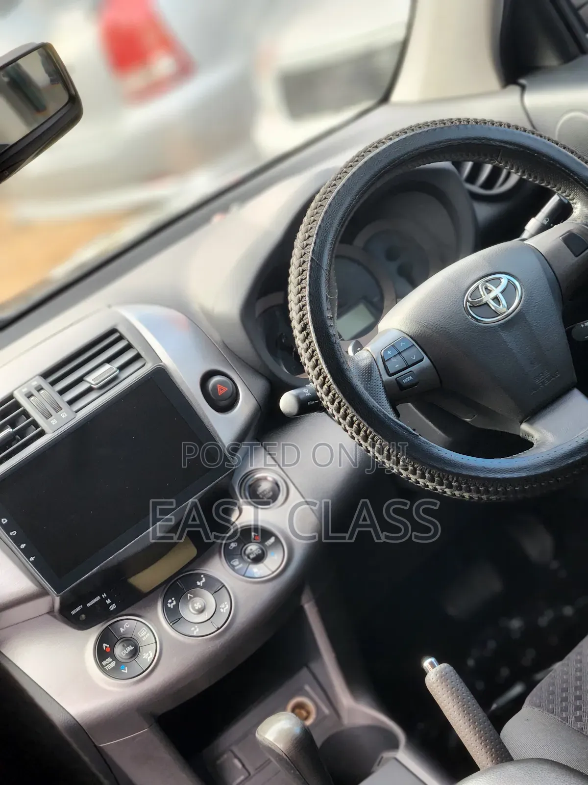 Toyota Vanguard 2012 Black