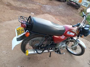 Bajaj Boxer 100 2019 Red