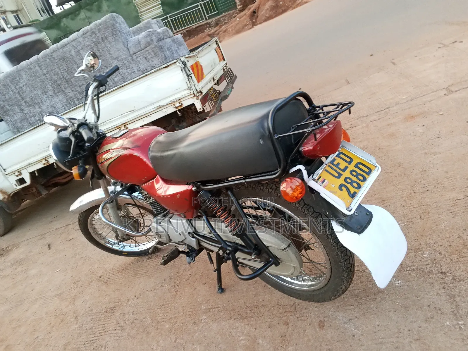 Bajaj Boxer 100 2019 Red