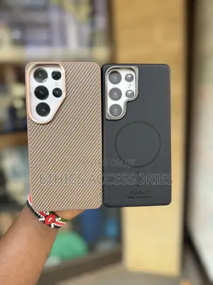 Puloka Black Leather Case