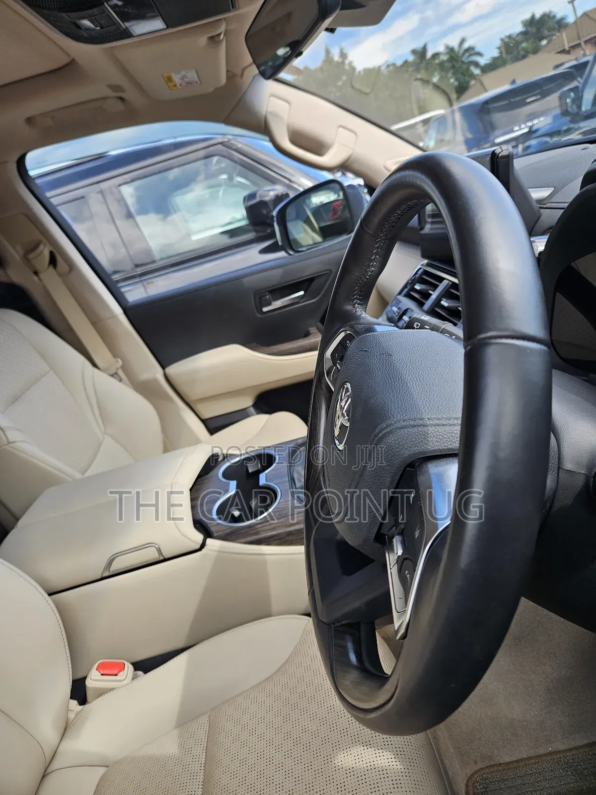 Toyota Land Cruiser LC300 2023 Beige