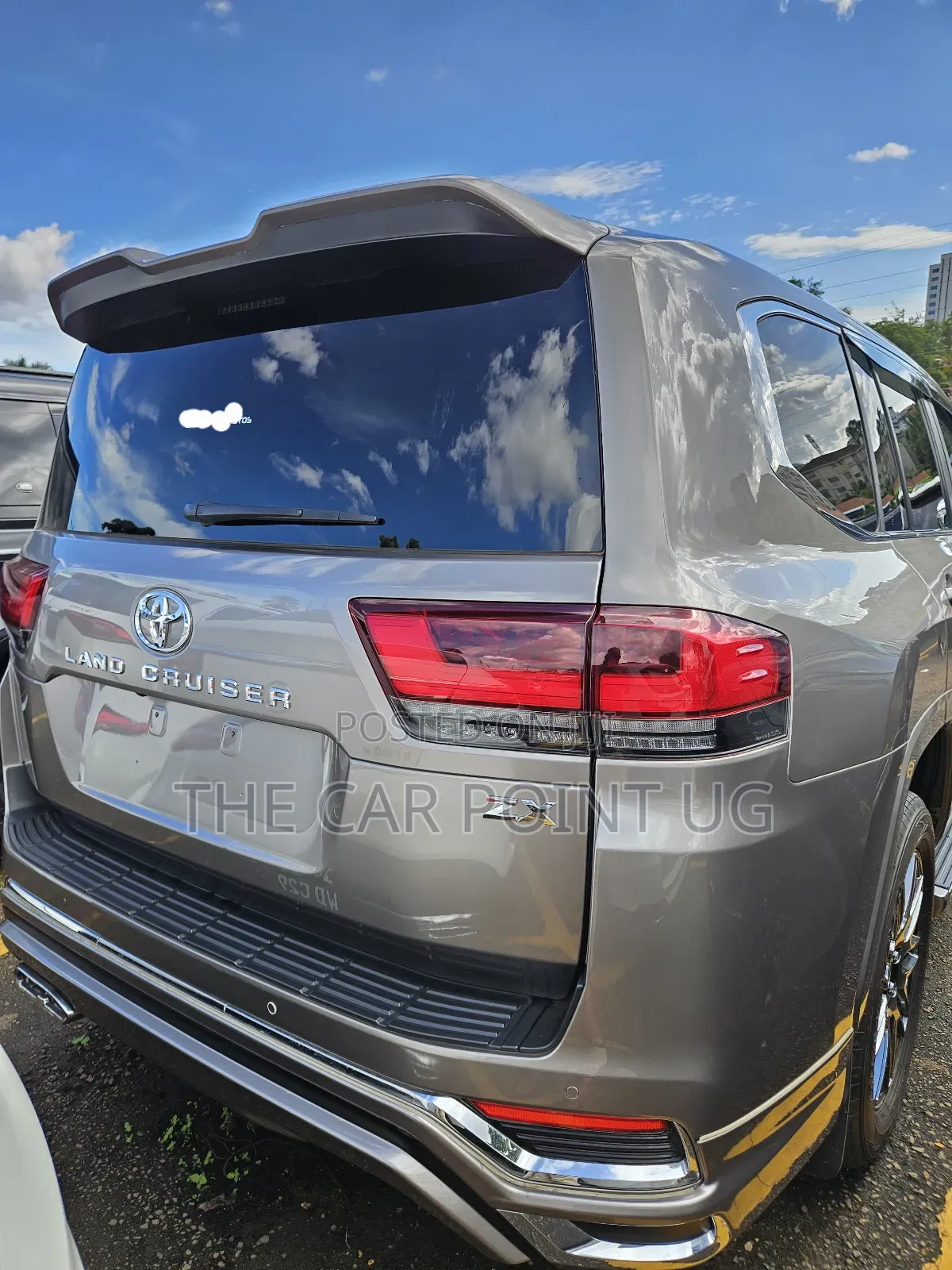 Toyota Land Cruiser LC300 2023 Beige