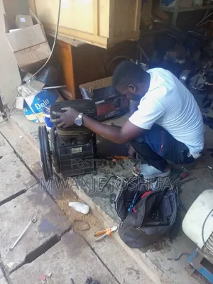 Air Compressor Technician Available at Affordable Rates