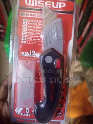 Wiseup Foldable Utility Knife Cutter.