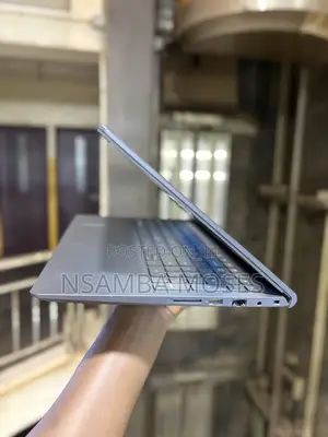 Laptop Dell Vostro 3520 8GB Intel Core i5 SSD 256GB