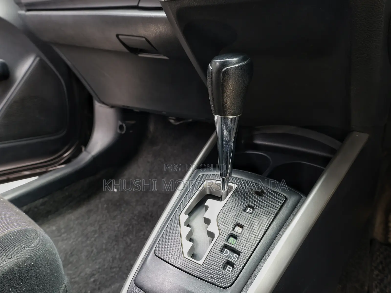 Toyota Corolla Fielder 2013 Black