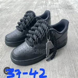 Nike Air Force 1 Sneaker Black Thick Black Rope Laces.