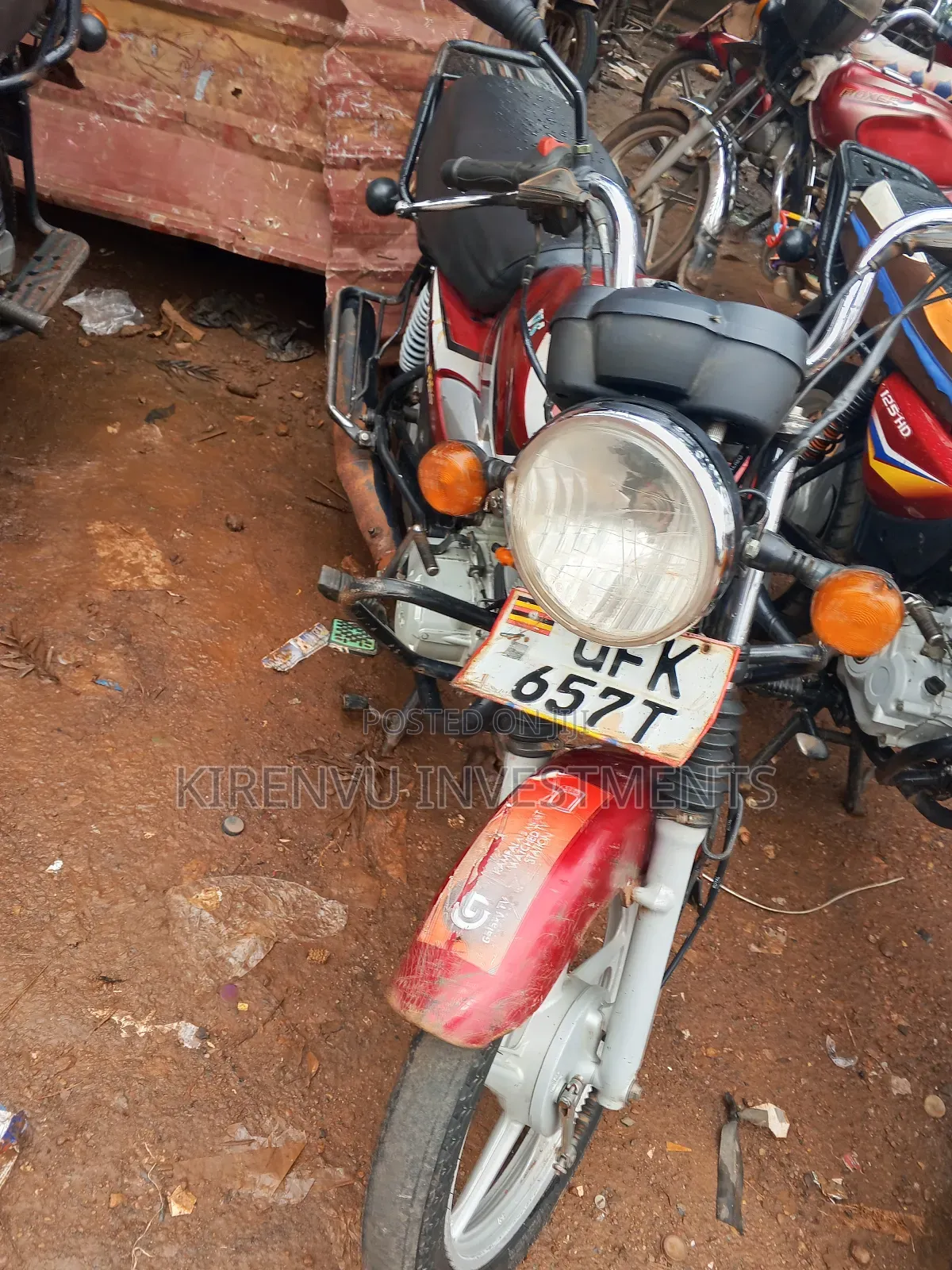 TVS HLX 125 2019 Red