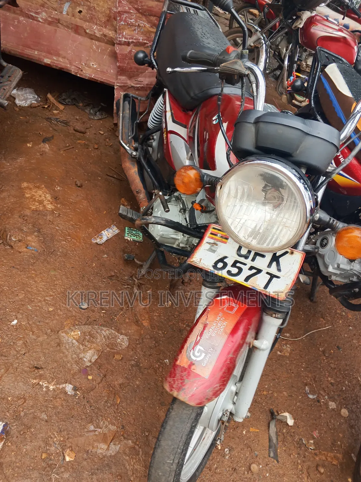 TVS HLX 125 2019 Red