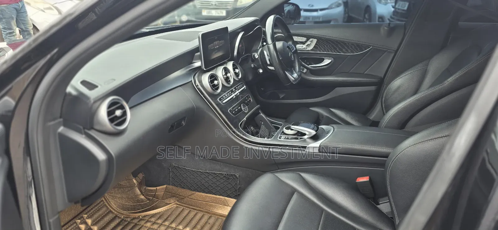 Mercedes-Benz C200 2018 Black