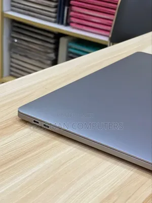 Laptop Apple MacBook Pro 2019 16GB Intel Core i9 SSD 1T