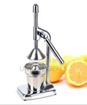 Manual Citrus Fruit Juicer