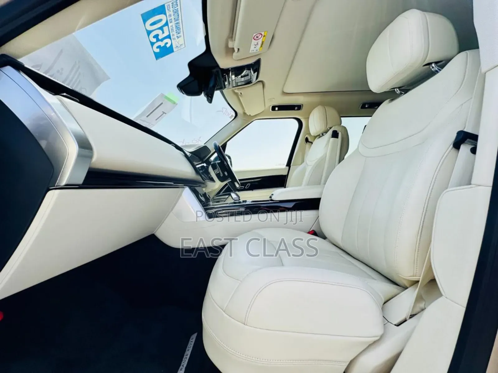 Rover 820 2024 Gold