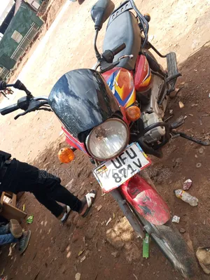 Bajaj Boxer 125 2022 Red
