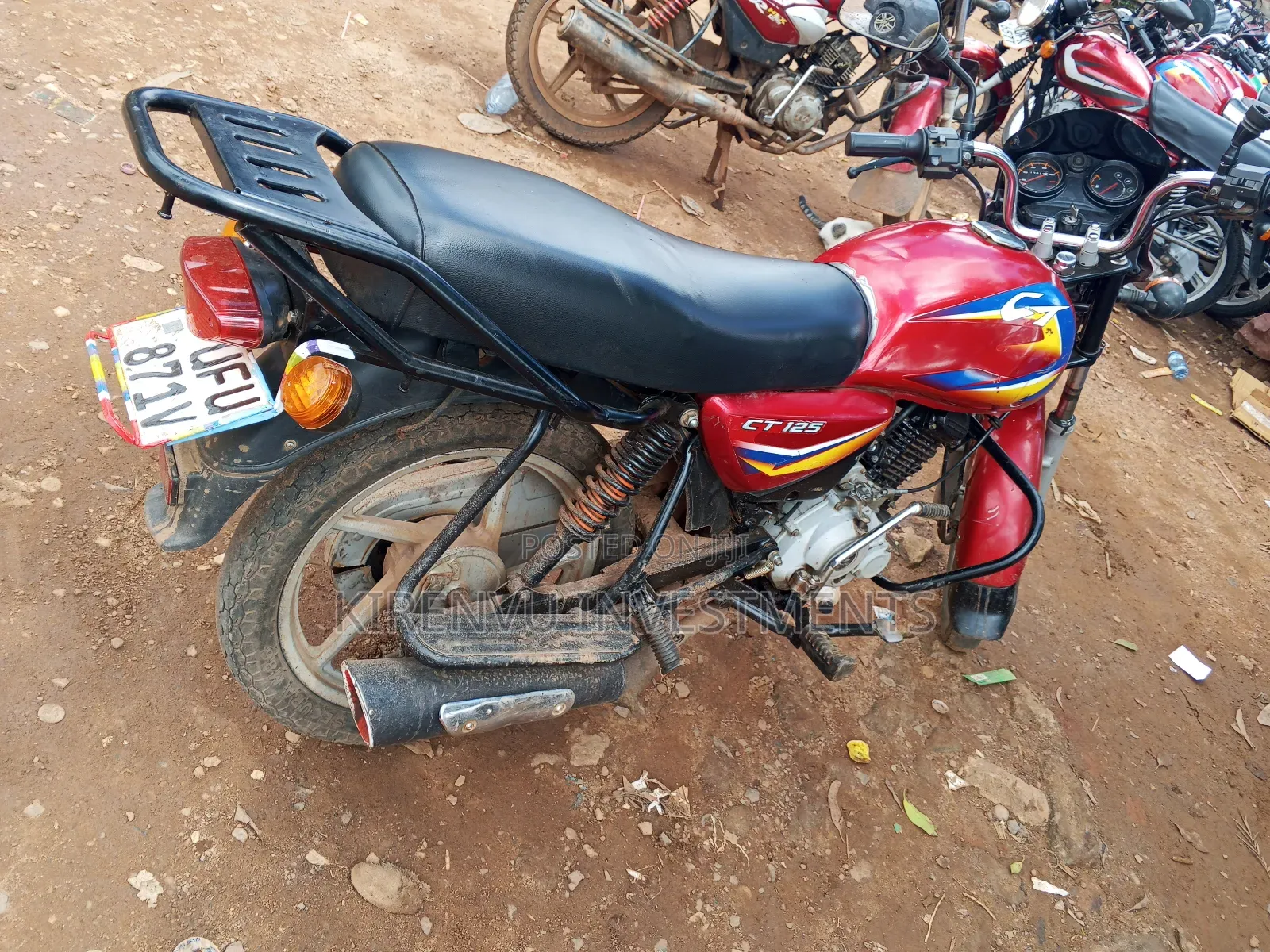 Bajaj Boxer 125 2022 Red