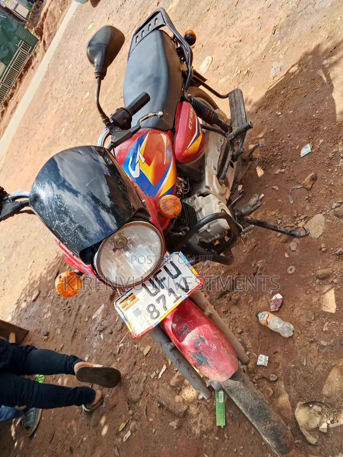 Bajaj Boxer 125 2022 Red