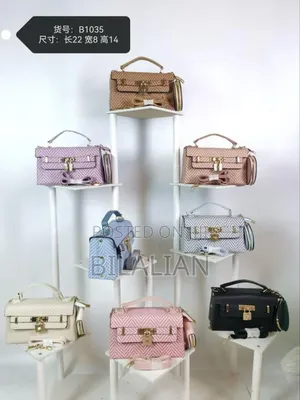 High-Quality Ladies’ Designer Handbag – Elegant Durable