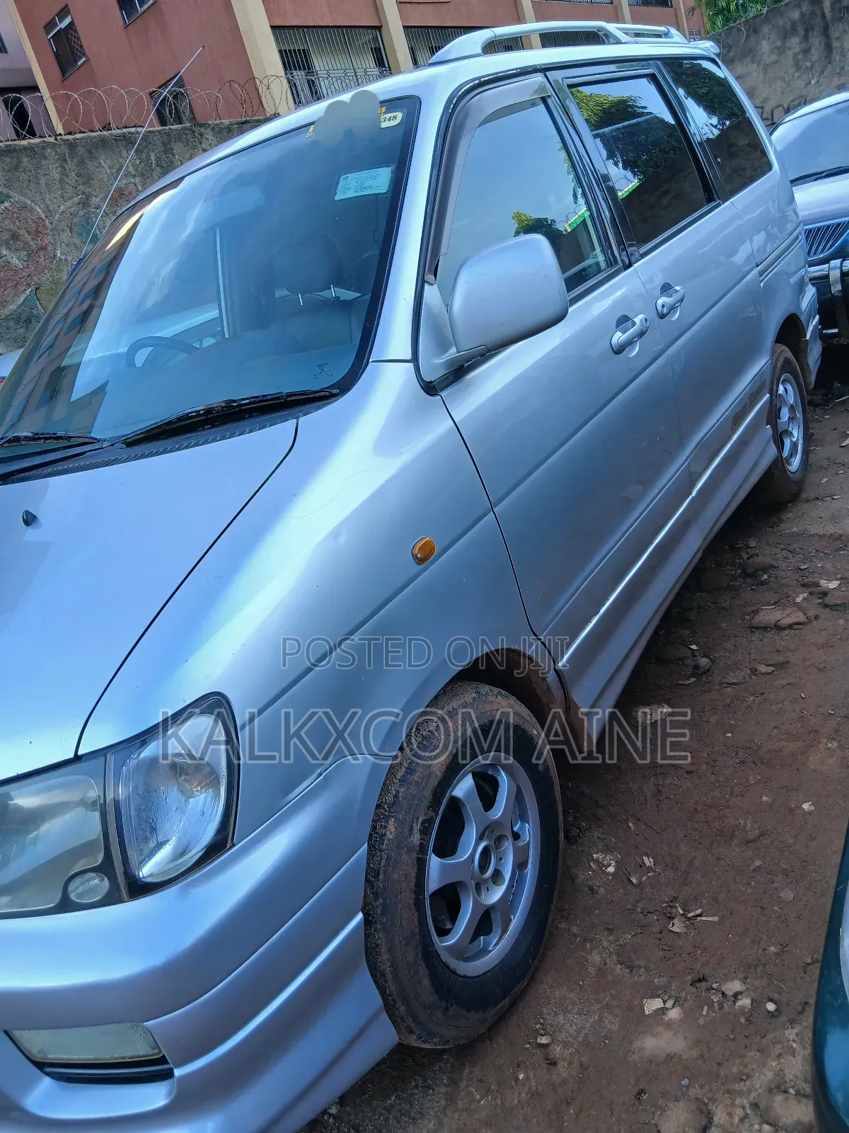 Toyota Noah 2002 Silver