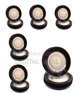 6 Pieces of Lined Dinner Plates - Brown