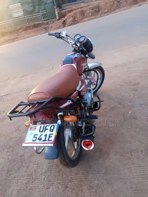 Bajaj CT 110X 2023 Red