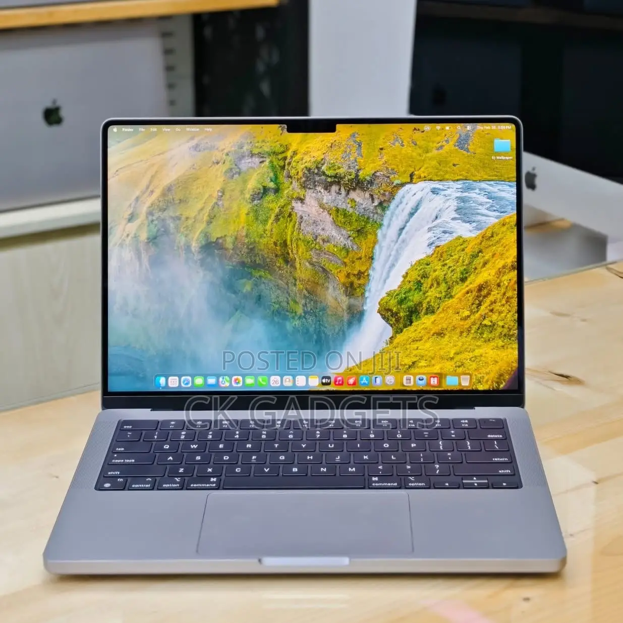 New Laptop Apple MacBook Pro 2023 M3 14-inch 8GB Apple M3 SSD 1T