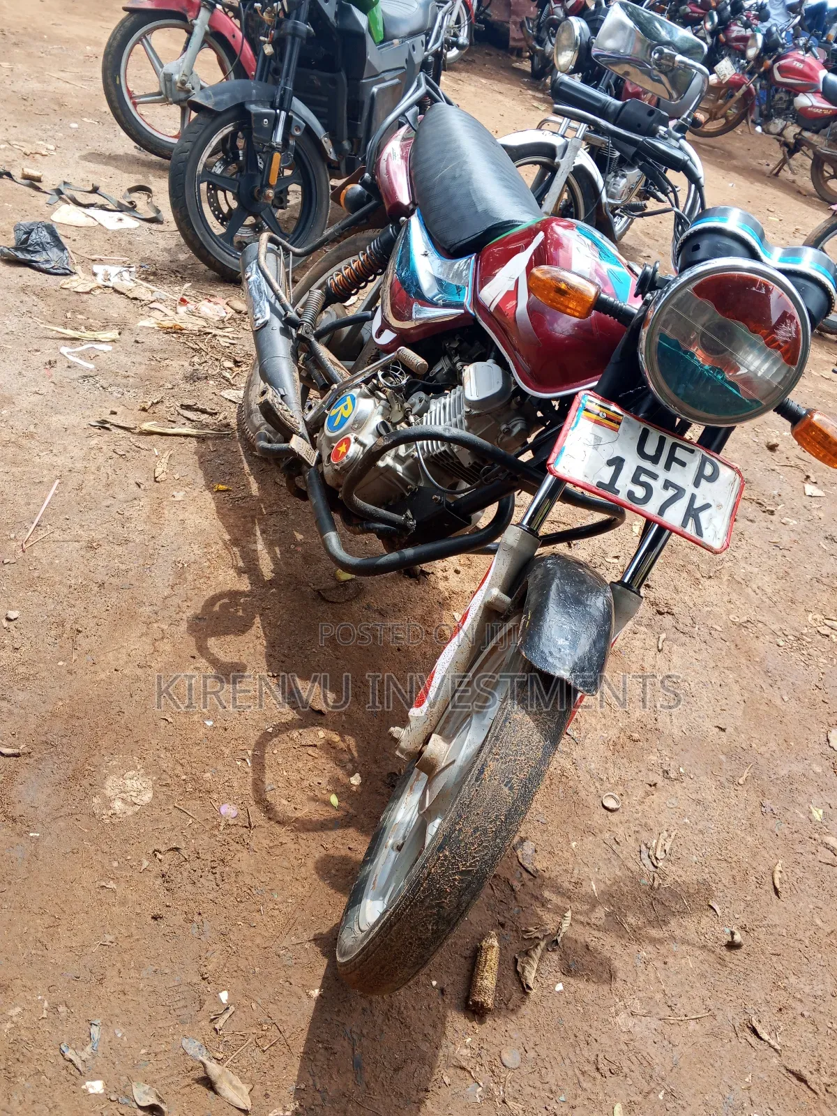 TVS HLX 125 2022 Red