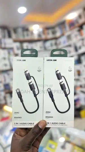 Green Lion 2-in-1 Audio Cable Adapter