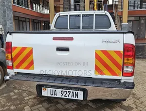 Toyota Hilux 3.0 D-4D Double Cab 4x4 Raider 2007 White