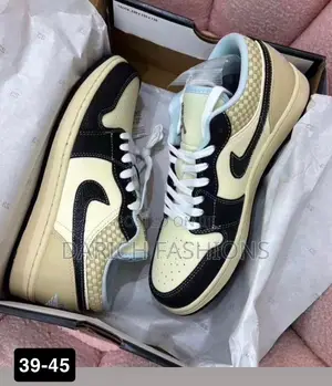 Nike Sb Dunk Low X Yuto