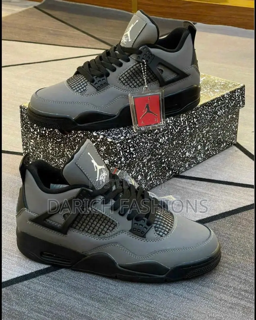 Nike Air Jordan 4 Retro