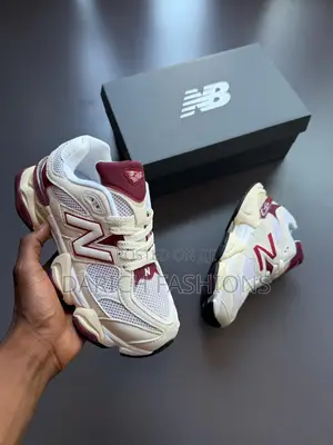 New Balance 9060