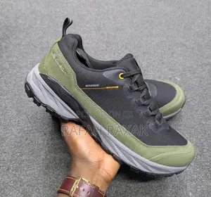 Original Men’S Queday Waterproof Hiking Sneakers