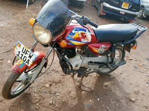 Bajaj Boxer 125 2022 Red