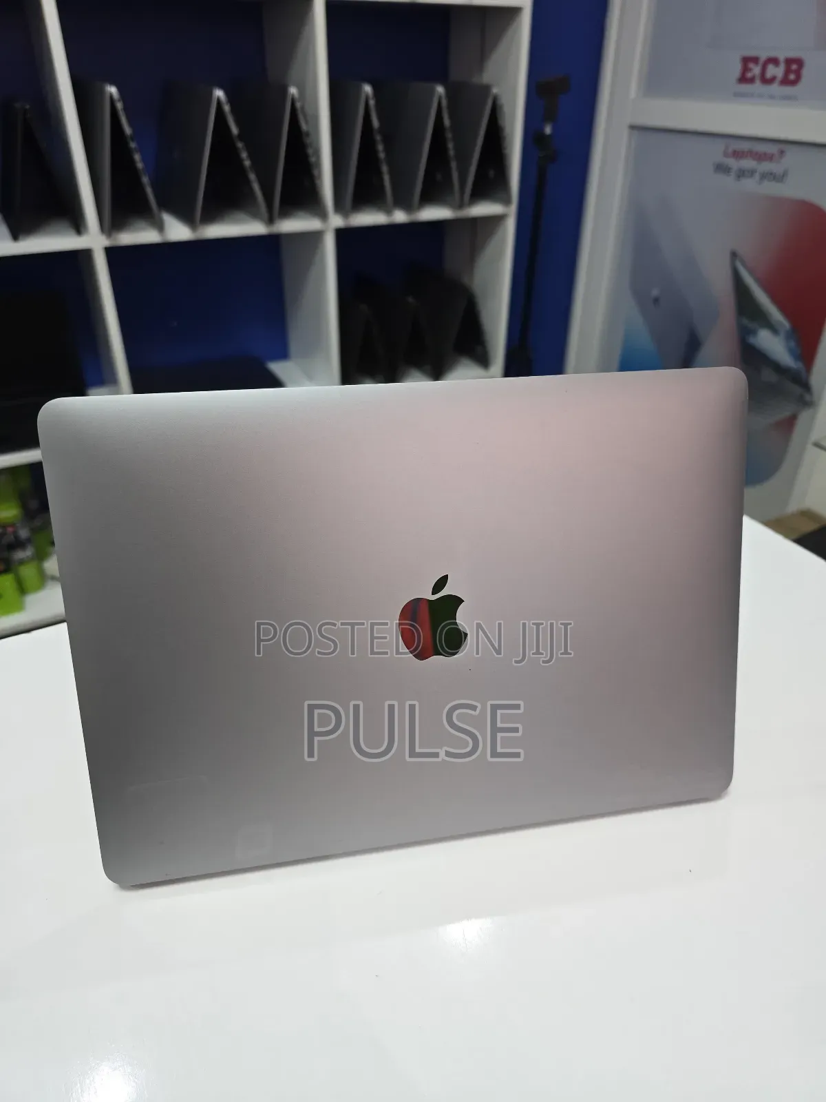 Laptop Apple MacBook Pro 2016 16GB Intel Core i7 SSD 256GB