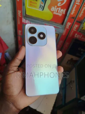 Tecno Spark 20 128 GB White