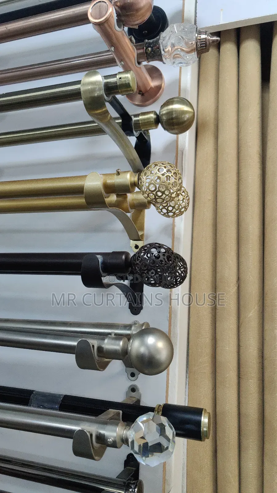 Curtain Rods Metallic and Plastic