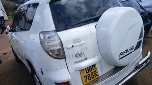 Toyota RAV4 2008 White
