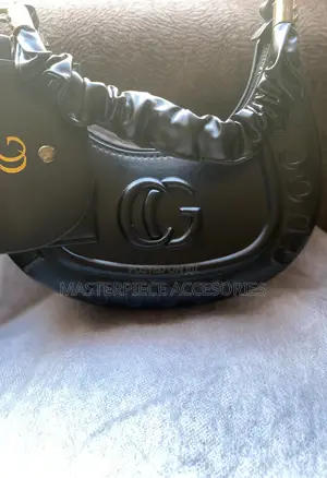 Shoulderbag