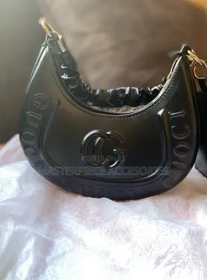 Shoulderbag