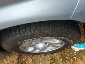 Toyota Regius 2000 Silver