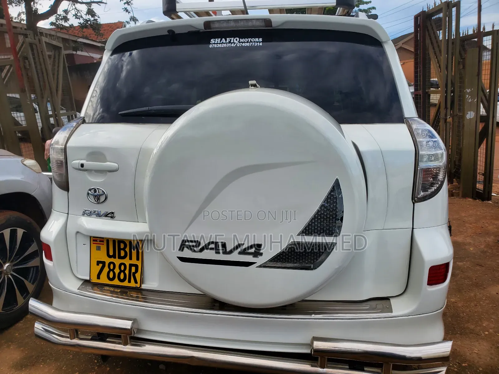 Toyota RAV4 2010 White