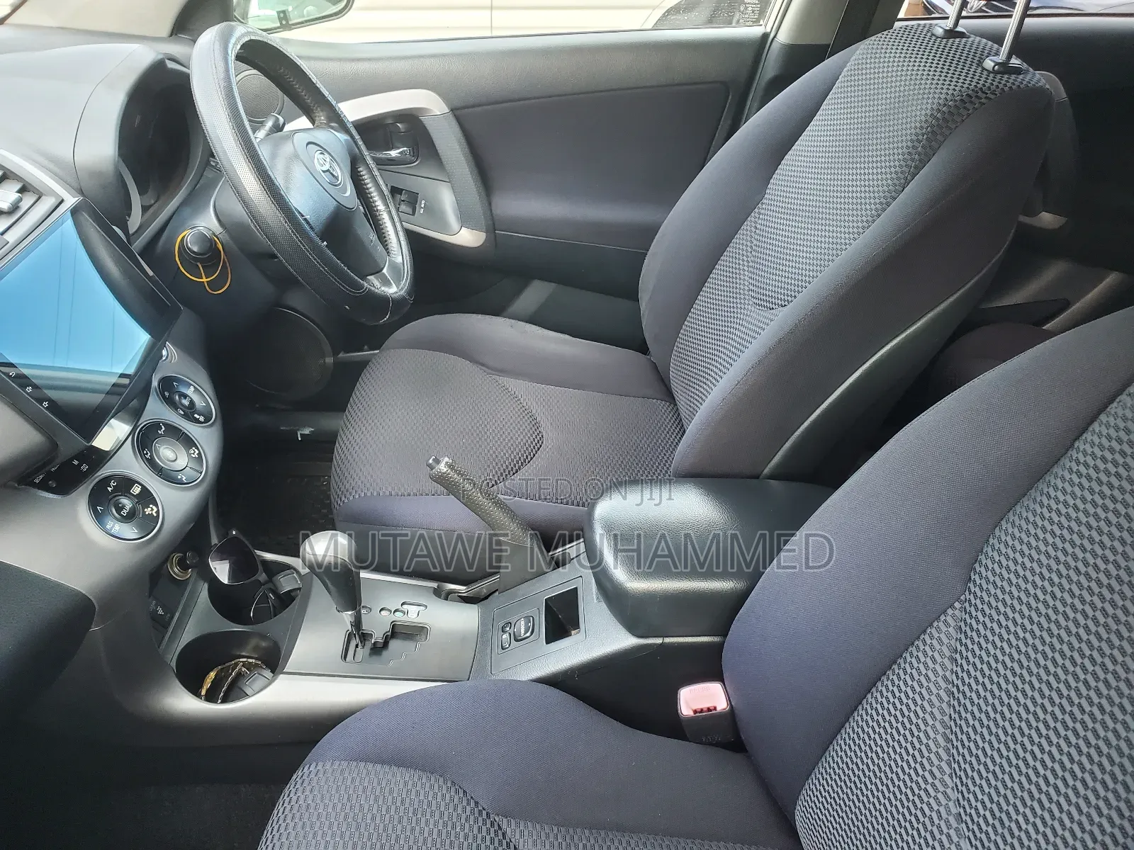 Toyota RAV4 2010 White