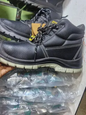 Safety Boy / Safety Shoes