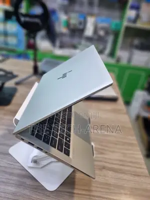 Laptop HP EliteBook 830 G8 16GB Intel Core i7 SSD 512GB