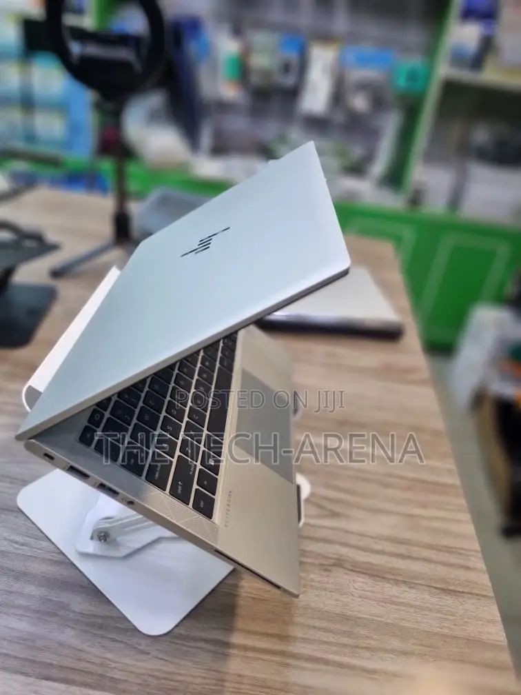 Laptop HP EliteBook 830 G8 16GB Intel Core i7 SSD 512GB