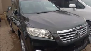 Toyota Vanguard 2012 Green