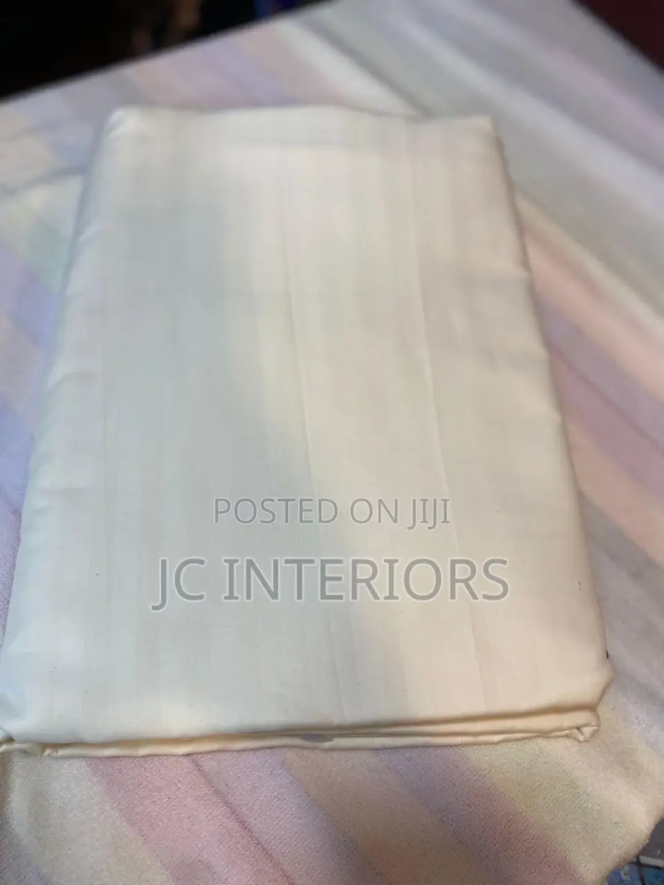 Bed Sheets With Invisible Stripes